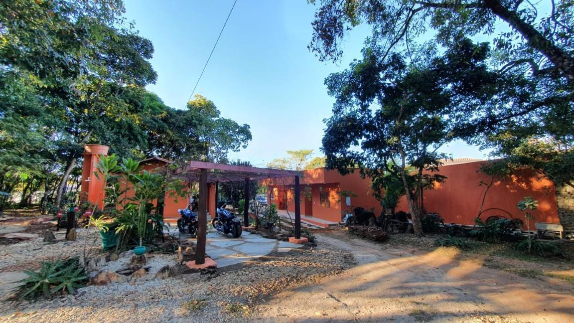 Ct Vila Raiza Goulao ปิเรนนอโปลิส ภายนอก รูปภาพ
